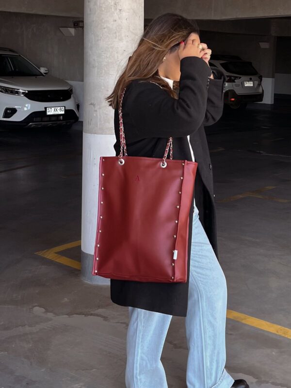 Cartera Rectangular Cadenas Tachas [Burdeo]